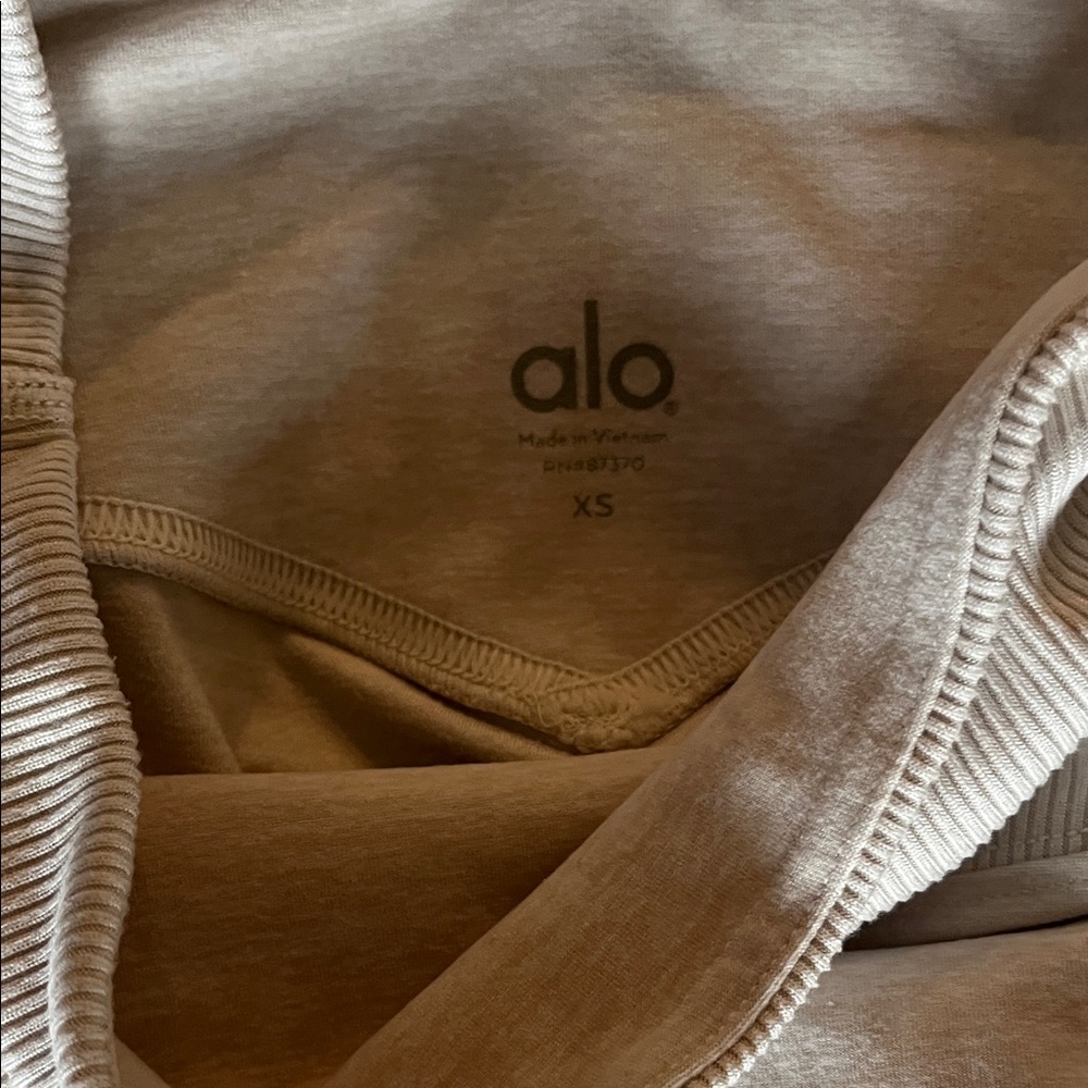 ALO XS Yoga Women’s Gathered Beige Leggings